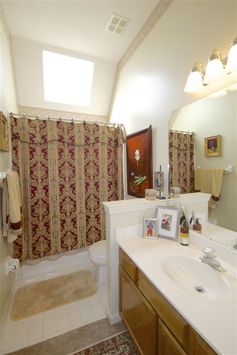 6375 Skylight Dr, Bartlett, TN 38135 photo 13
