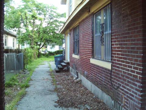 591 E Davant Ave, Memphis, TN 38106 photo 12