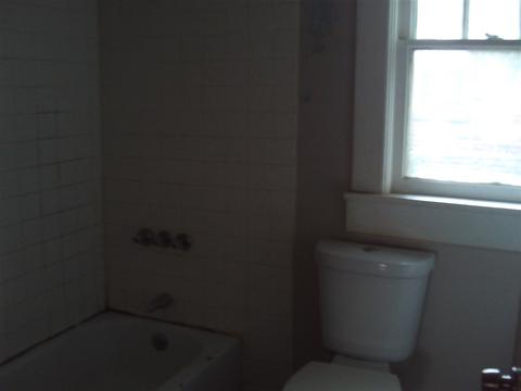 591 E Davant Ave, Memphis, TN 38106 photo 4