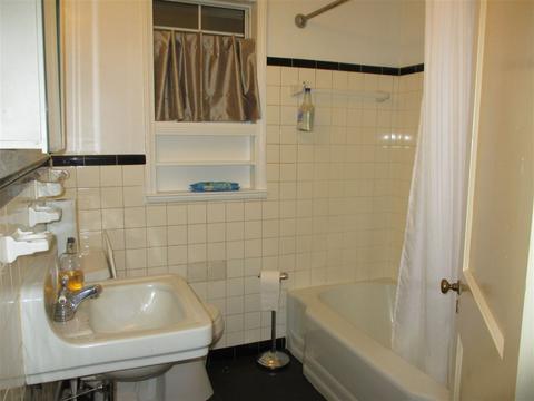 251 Edwin Cir, Memphis, TN 38104 photo 8