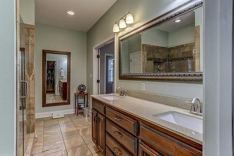 374 Erwin Dr, Memphis, TN 38117 photo 14
