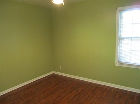 445 E Raines Rd, Memphis, TN 38109 photo 13