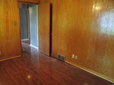 445 E Raines Rd, Memphis, TN 38109 photo 16
