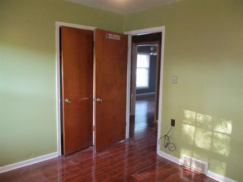 445 E Raines Rd, Memphis, TN 38109 photo 12