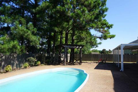 5045 Rivercrest Ln, Bartlett, TN 38135 photo 2