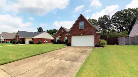 6574 White Hawk Ln, Olive Branch, MS 38654 photo 3