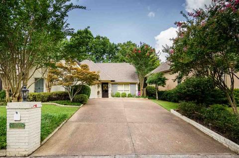 6715 Player Dr, Olive Branch, MS 38654 photo 1