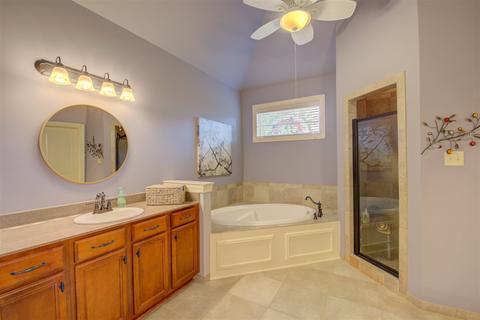 1348 Raindrop Dr, Collierville, TN 38017 photo 8