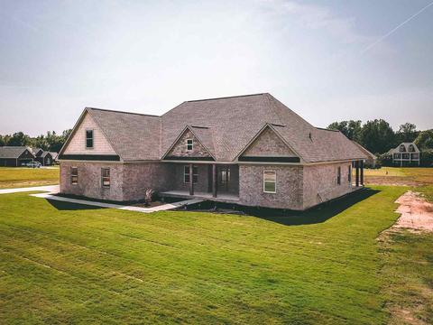 4045 St Andrews Cir, Corinth, MS 38834 photo 1