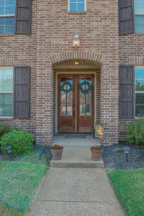 1304 Raindrop Dr, Collierville, TN 38017 photo 2