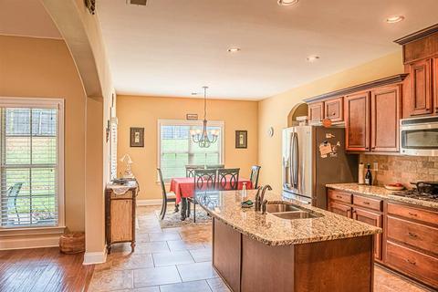 1304 Raindrop Dr, Collierville, TN 38017 photo 11