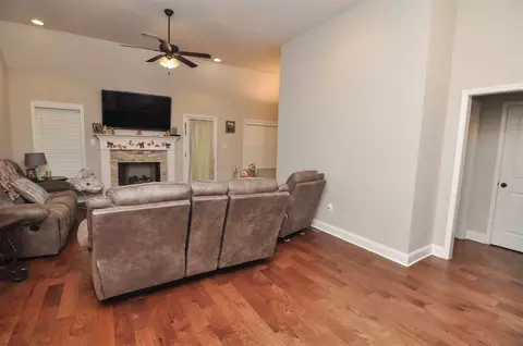 106 Eagle View Dr, Senatobia, MS 38668 photo 4