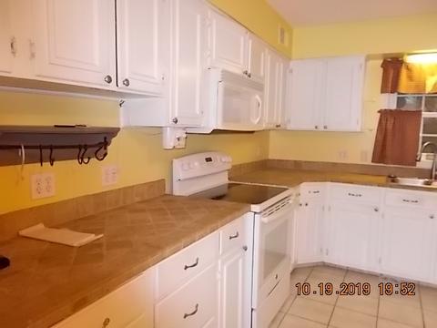 2990 E Glengarry Rd, Memphis, TN 38128 photo 3