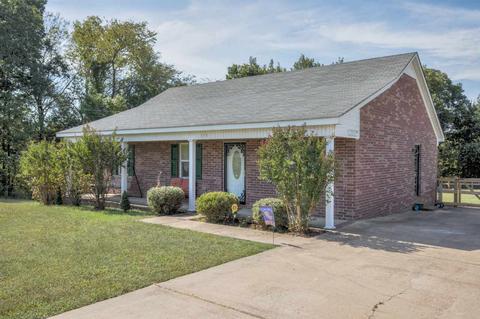 273 Charles Mckee Pl, Covington, TN 38019 photo 1