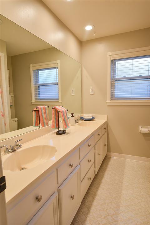 222 E Powell Rd, Collierville, TN 38017 photo 16