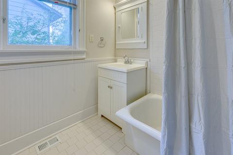 239 Pine St, Memphis, TN 38104 photo 25