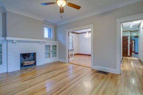 239 Pine St, Memphis, TN 38104 photo 3