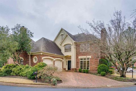 917 E Riverwalk Dr, Memphis, TN 38120 photo 2