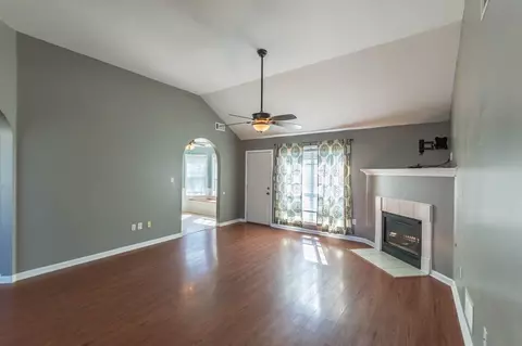 9635 Geneva Loop N, Olive Branch, MS 38654 photo 5