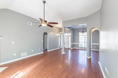 9635 Geneva Loop N, Olive Branch, MS 38654 photo 7