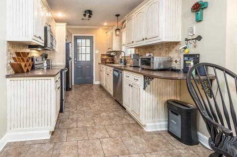 655 Forestdale Dr, Collierville, TN 38017 photo 4