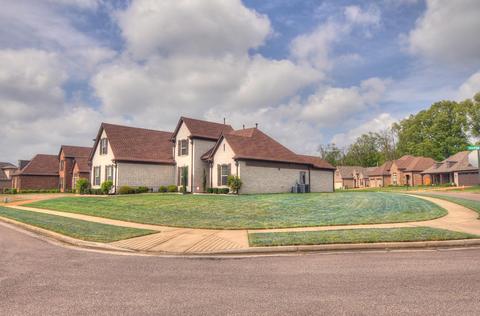 7722 Shadowcrest Rd, Memphis, TN 38125 photo 3