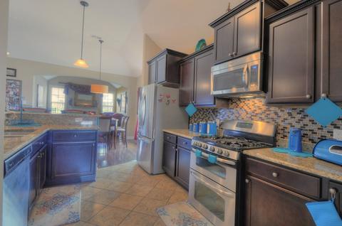 7722 Shadowcrest Rd, Memphis, TN 38125 photo 4