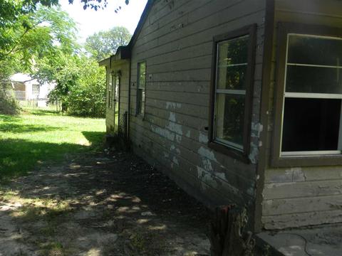 5040 Eighth Rd, Memphis, TN 38109 photo 16