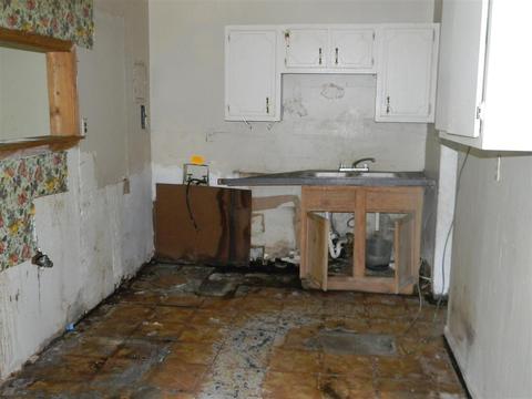 5040 Eighth Rd, Memphis, TN 38109 photo 11