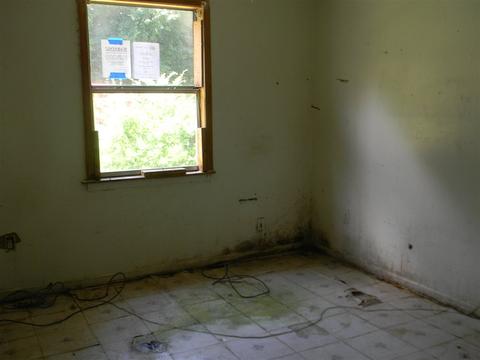 5040 Eighth Rd, Memphis, TN 38109 photo 5