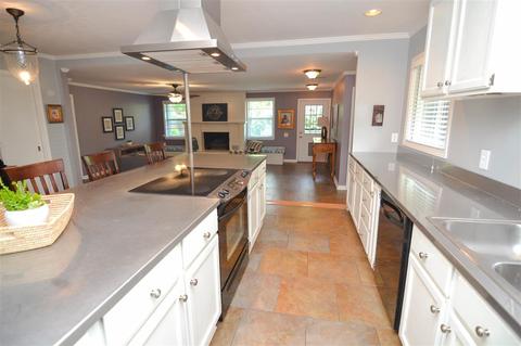 4856 Dee Rd, Memphis, TN 38117 photo 9