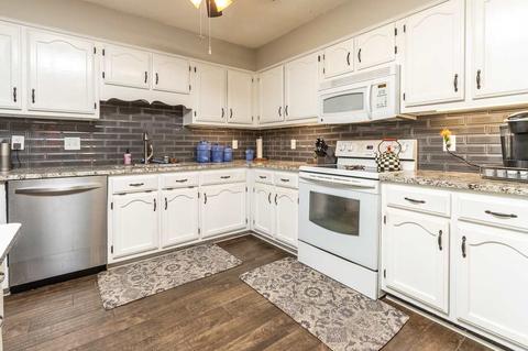 304 E White Dr, Collierville, TN 38017 photo 3