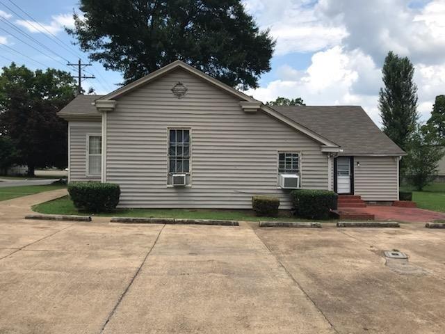  218 Jones St SE, Bolivar, TN 38008 photo 11