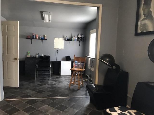  218 Jones St SE, Bolivar, TN 38008 photo 2