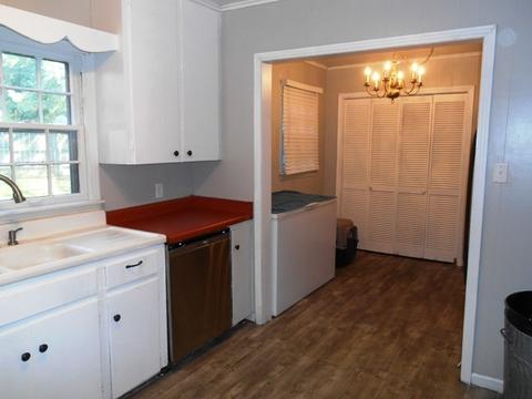 920 S Main St, Covington, TN 38019 photo 4