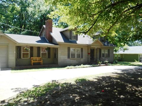 920 S Main St, Covington, TN 38019 photo 3