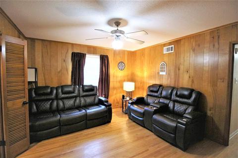 1318 E Holmes Rd, Memphis, TN 38116 photo 6