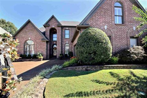 560 Warwick Willow Cv, Collierville, TN 38017 photo 1