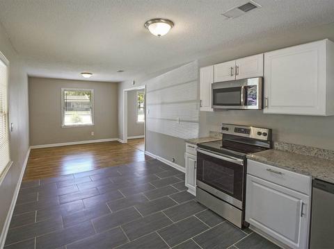 1408 E Raines Rd, Memphis, TN 38116 photo 2