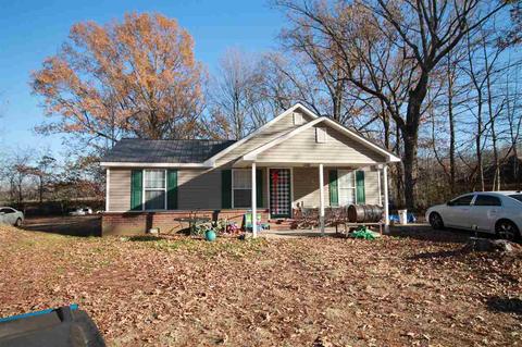 1122 Douglas St, Covington, TN 38019 photo 1