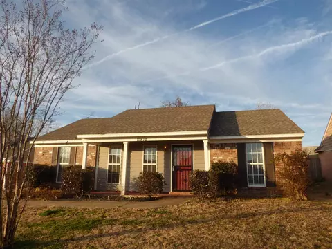 10872 Oak Leaf Dr, Olive Branch, MS 38654 photo 1