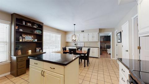 212 E Powell Rd, Collierville, TN 38017 photo 8