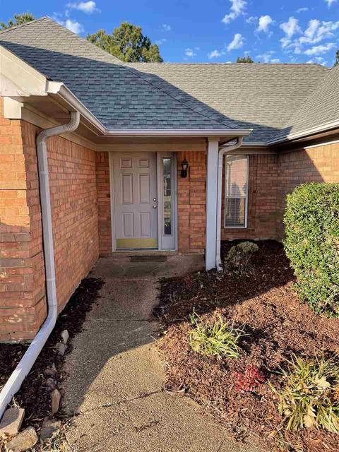 1564 Wolf Ridge Dr, Collierville, TN 38017 photo 2