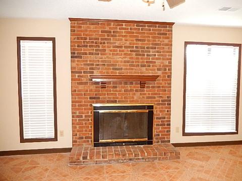 4475 Window Dr, Memphis, TN 38135 photo 5