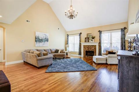 1025 E Old Hearthstone Cir E, Collierville, TN 38017 photo 5