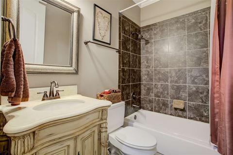 1025 E Old Hearthstone Cir E, Collierville, TN 38017 photo 16
