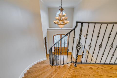 1065 E Old Hearthstone Cir, Collierville, TN 38017 photo 19