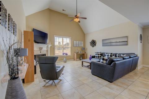 1354 Raindrop Dr, Collierville, TN 38017 photo 13