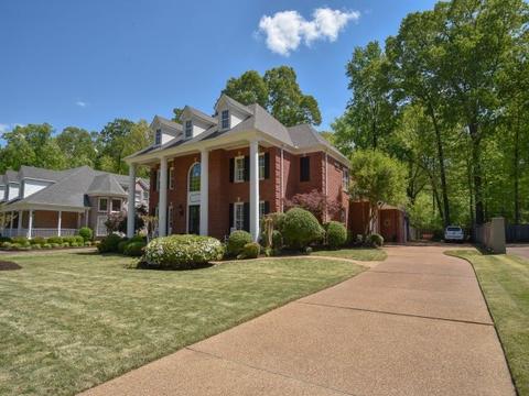 3404 Brooke Edge Ln, Collierville, TN 38017 photo 2
