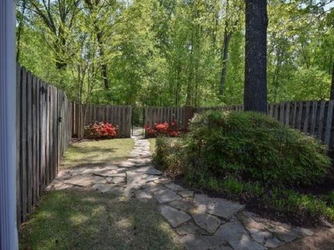 3404 Brooke Edge Ln, Collierville, TN 38017 photo 3